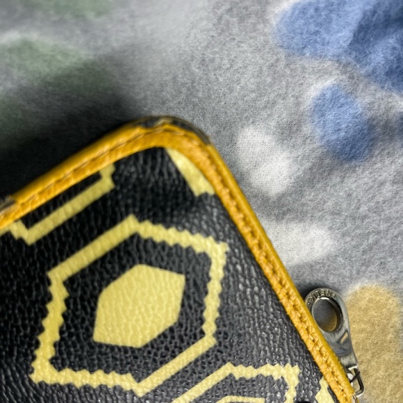 Relic Boho Blue Elephant Wallet - Picture 3 of 5